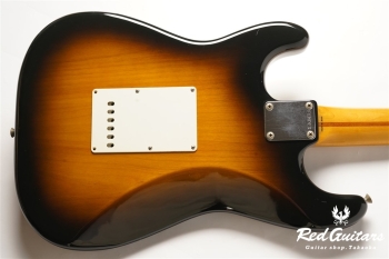 ST57-650 - 2 Tone Sunburst